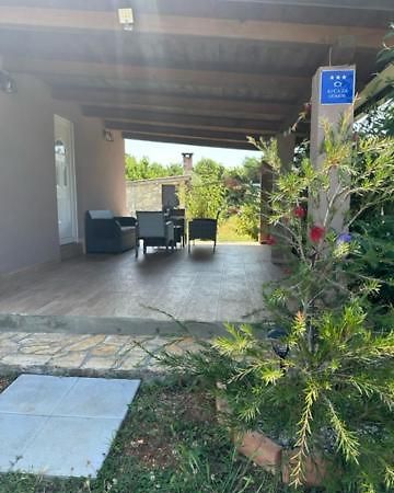 Holiday Home Lavanda Pula Exterior photo